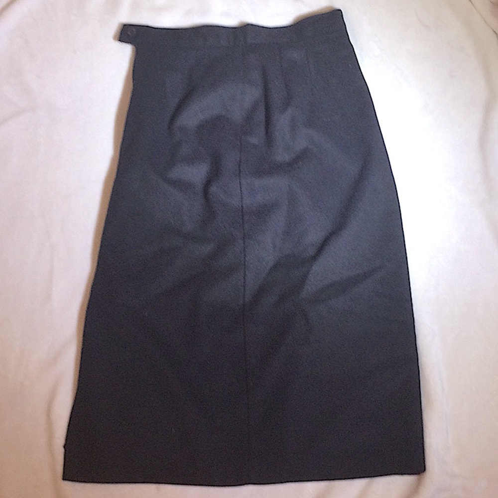 ⭐️Sag Harbor Long Black Skirt with Slit 🌟please check measurements 🌟